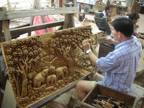 thailand-wood-carving-8544159
